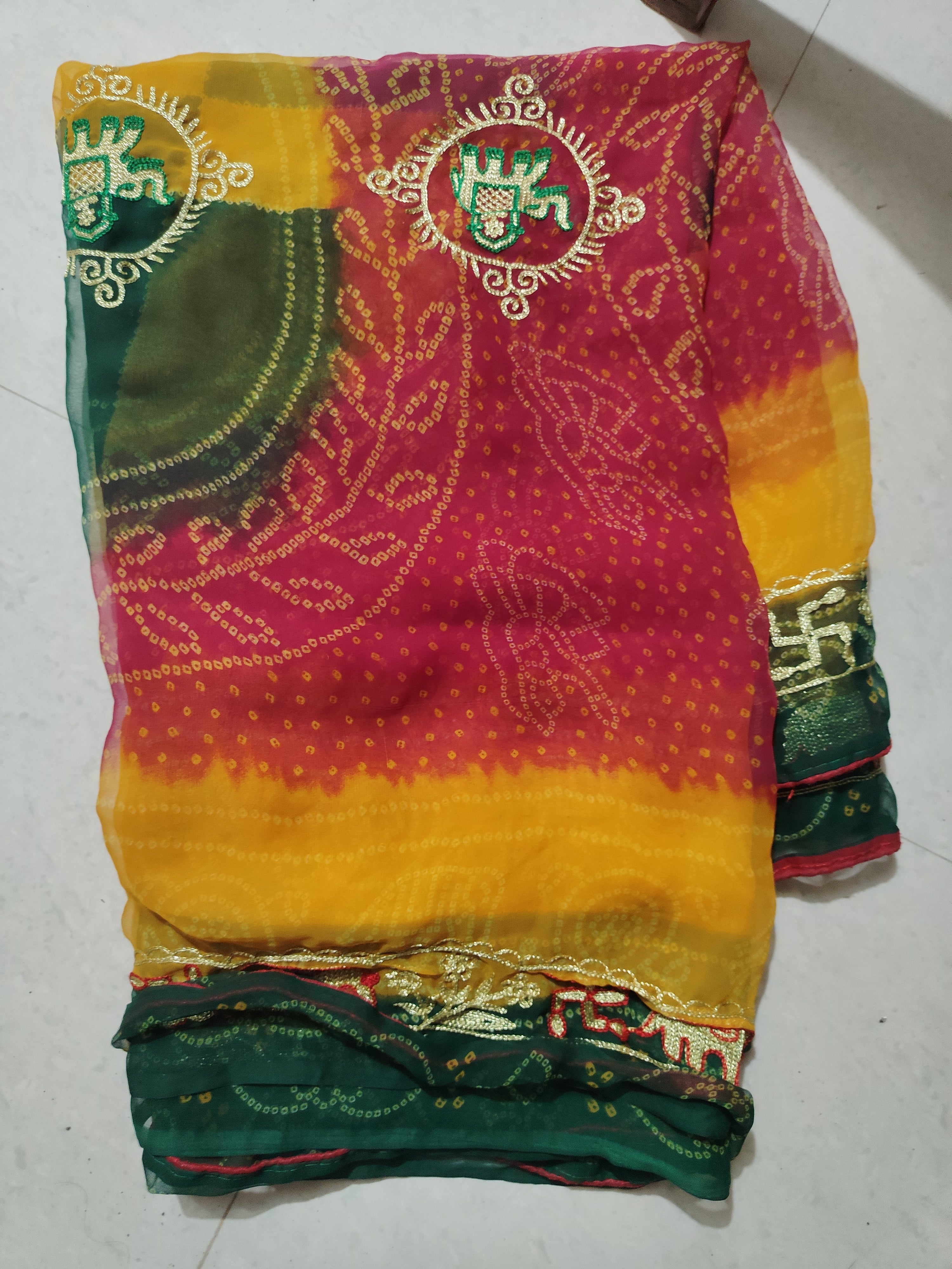 Gujarati Darbari Sadi